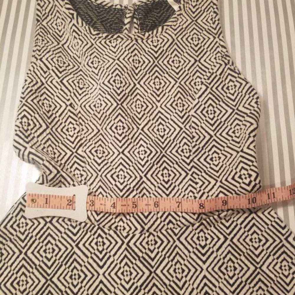 Pattern Printed Dress - Picture 2 of 4